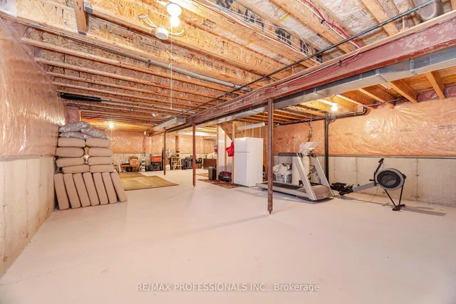 Additional image 32 of 26 Falconwood Pl