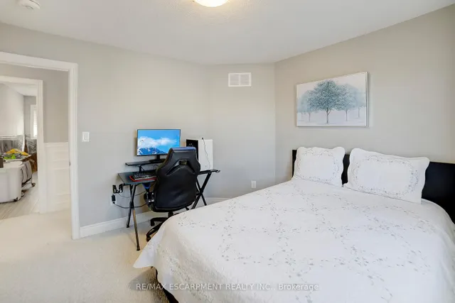 Additional image 38 of 111 Vineberg Dr