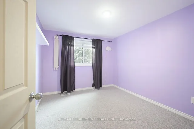 Additional image 15 of 105 Lilacside Dr