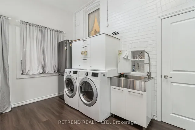 Additional image 25 of 46 Dudley Ave