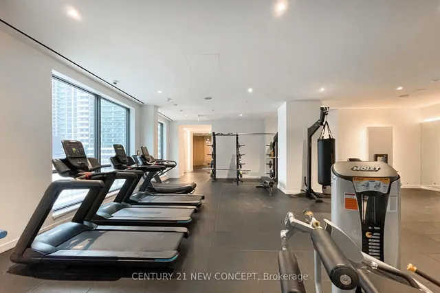 Additional image 38 of 39 Roehampton Ave Unit 2003