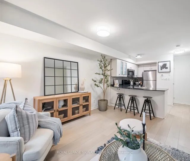 Additional image 4 of 42 Western Battery Rd Unit 712