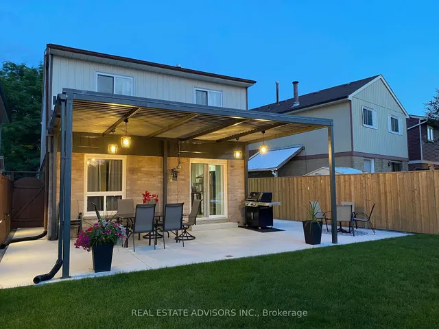 Additional image 25 of 22 Caronia Sq
