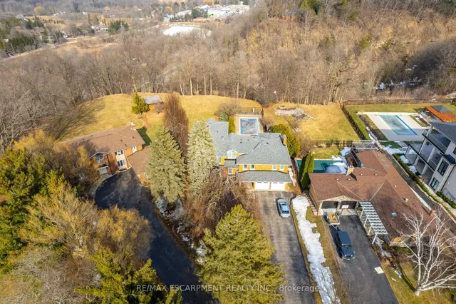 Additional image 2 of 887 MONTGOMERY Dr