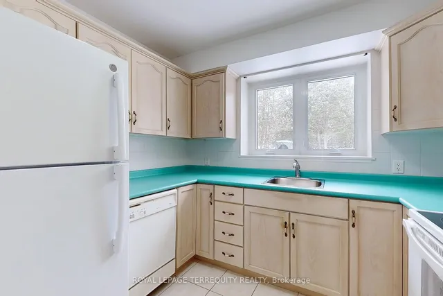 Additional image 11 of 16 Bond St Unit G