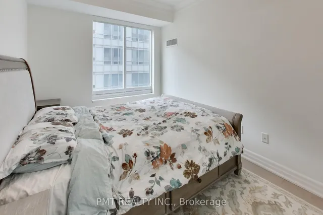 Additional image 18 of 35 Balmuto St Unit 708