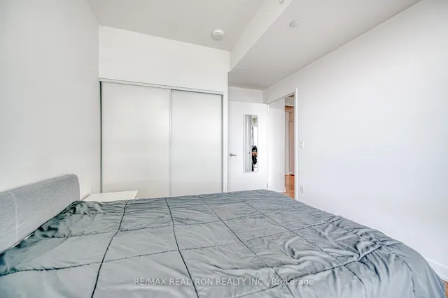 Additional image 30 of 115 Mcmahon Dr Unit 2606