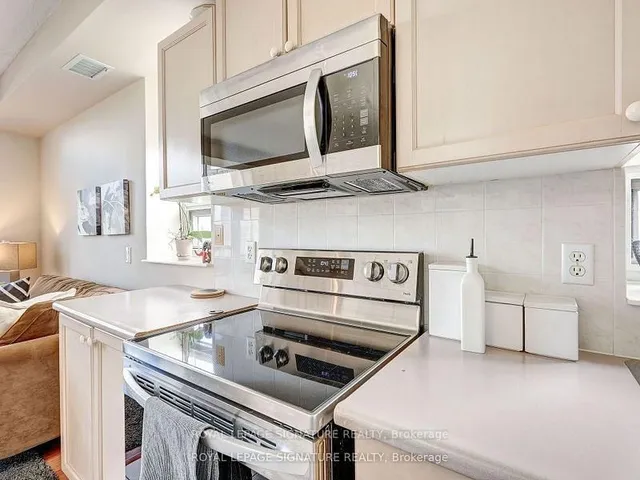 Additional image 19 of 200 Burnhamthorpe Rd Unit 403