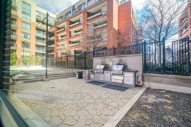 Additional image 44 of 800 Lawrence Ave Unit 812