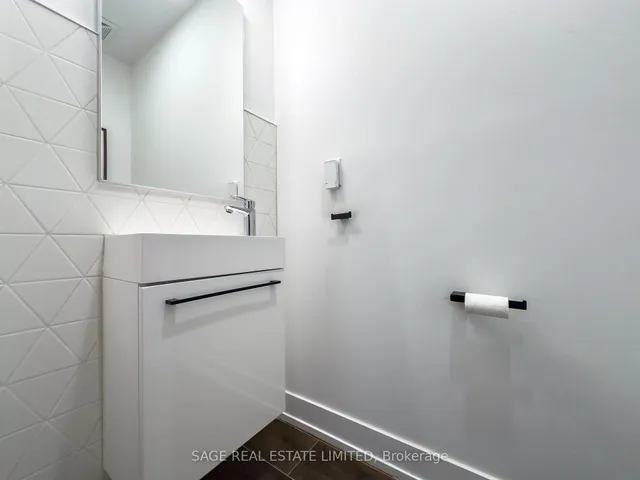 Additional image 40 of 38 Perth Ave