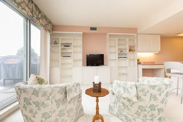 Additional image 13 of 18 Concorde Pl Unit 415