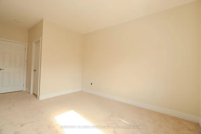 Additional image 3 of 34 Icon St