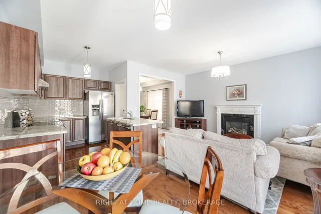 Additional image 14 of 11 Pomell Tr