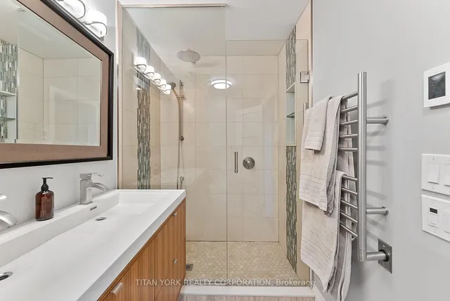 Additional image 11 of 2 Bracebridge Ave