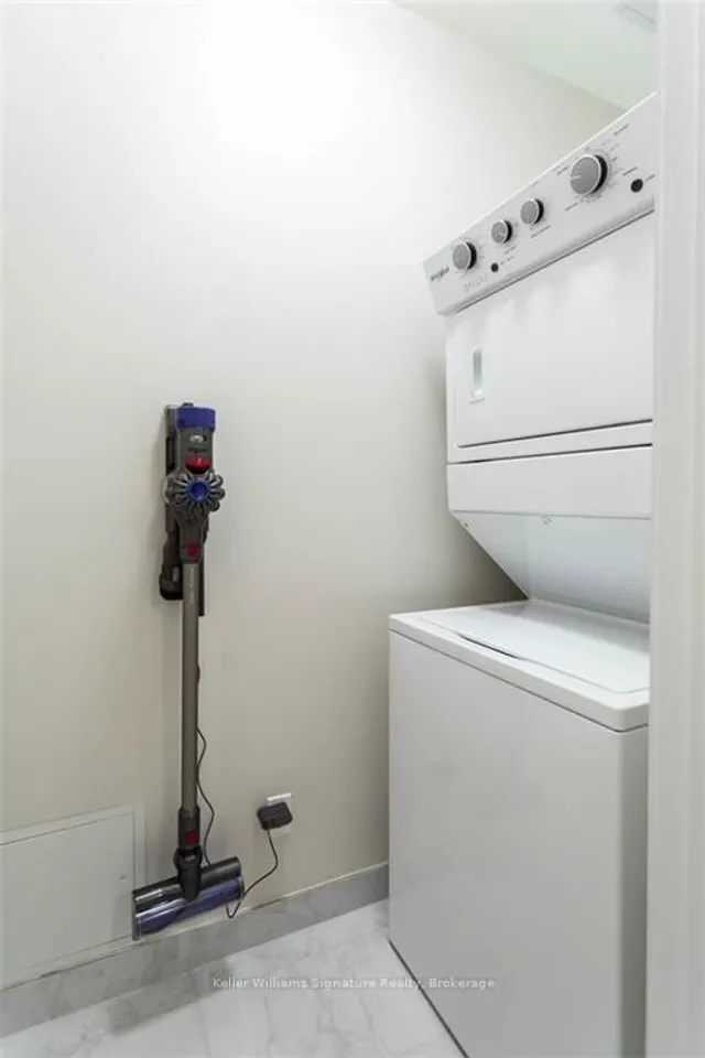 Additional image 26 of 101 Locke St Unit 207