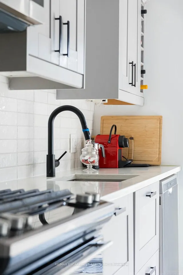 Additional image 19 of 55 Cheever St