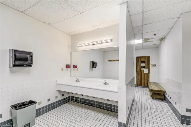 Additional image 34 of 495 Highway No. 8 Unit 510