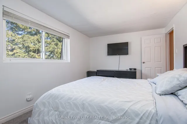 Additional image 32 of 634 Strasburg Rd Unit 32