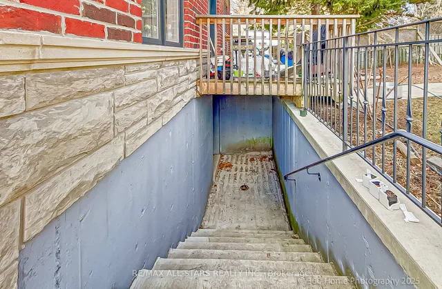 Additional image 36 of 159 Harewood Ave