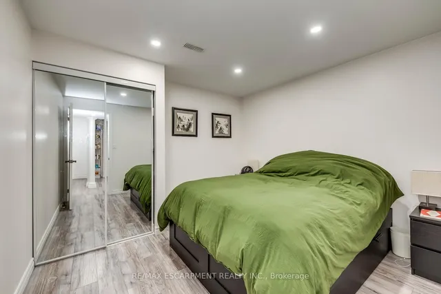 Additional image 40 of 258 Humphrey St