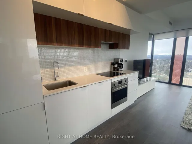 Additional image 13 of 185 Roehampton Ave Unit 2309