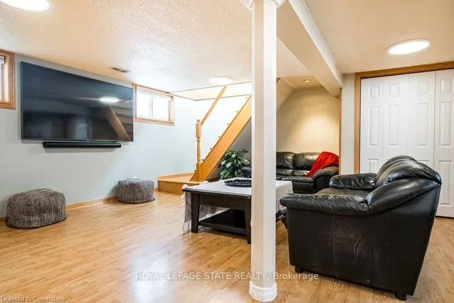 Additional image 32 of 134 Craigroyston Rd