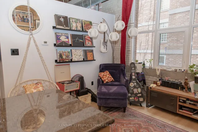 Additional image 7 of 955 Queen St Unit 228