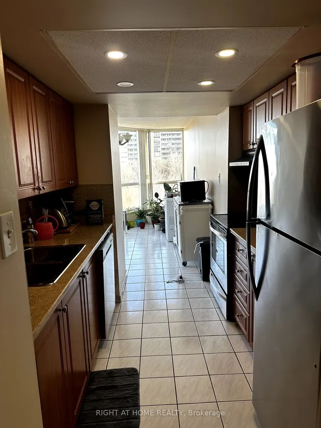 Additional image 14 of 5 Rowntree Rd Unit 404