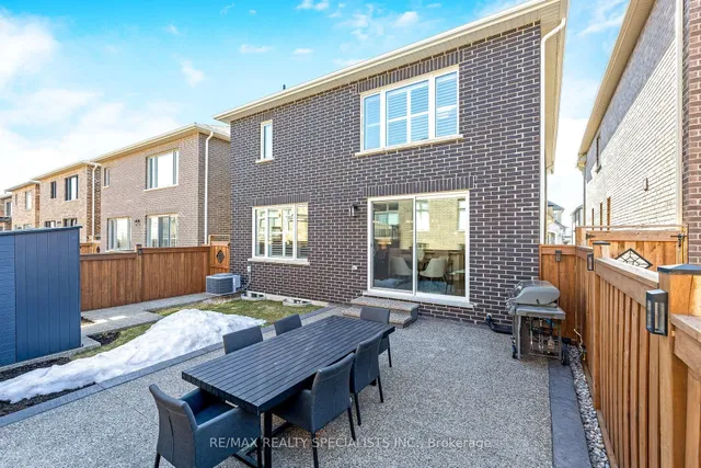 Additional image 40 of 882 Magnolia Terr