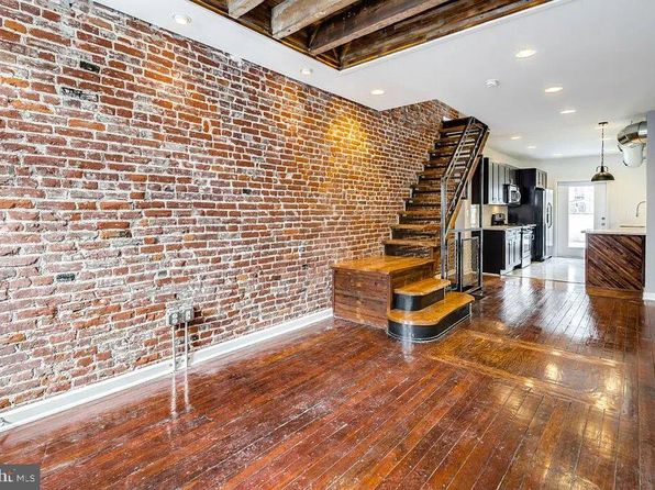 2049 E Arizona St, Philadelphia, PA 19125