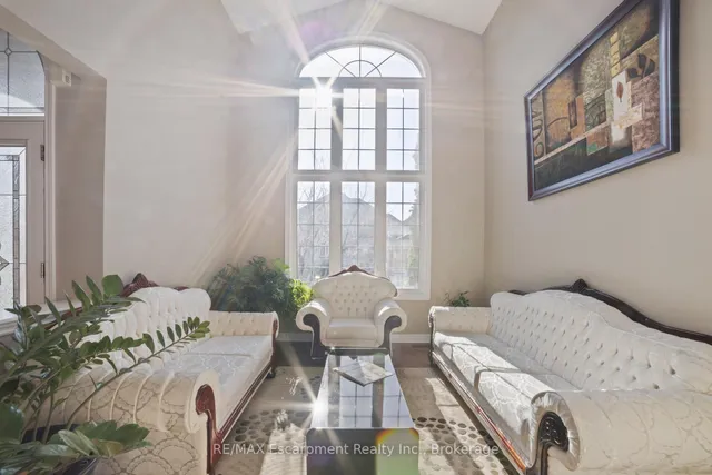 Additional image 38 of 18 Cooperage St