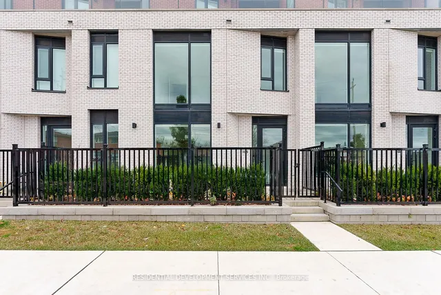 Additional image 31 of 15 Maryport Ave St Unit 105