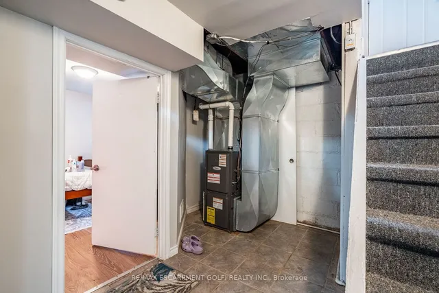 Additional image 25 of 124 WHITNEY Ave