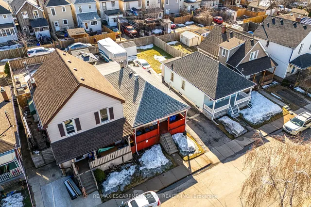 Additional image 36 of 34 Mayflower Ave