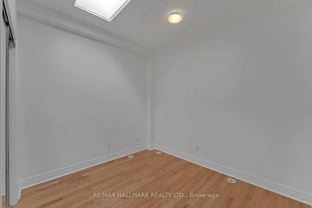 Additional image 20 of 443D Queen St