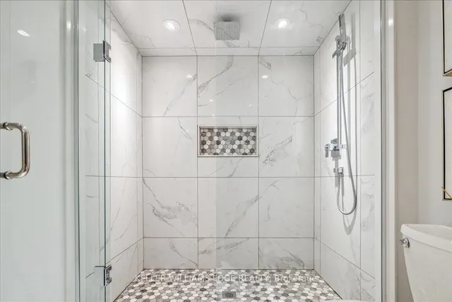 Additional image 32 of 4 Fernwood Cres