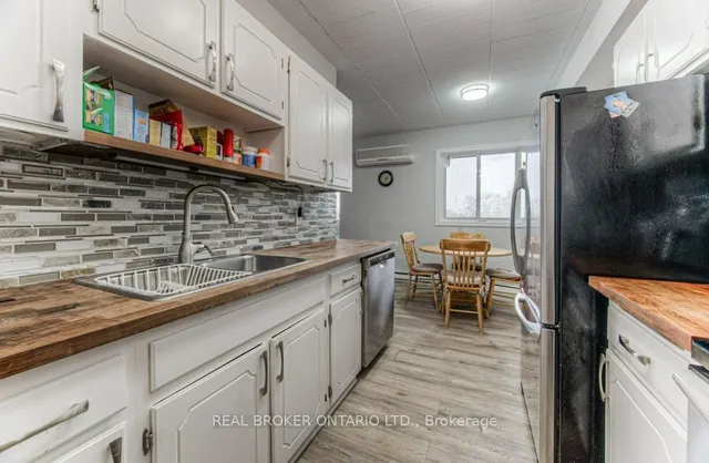 Additional image 17 of 29 West Ave Unit 702