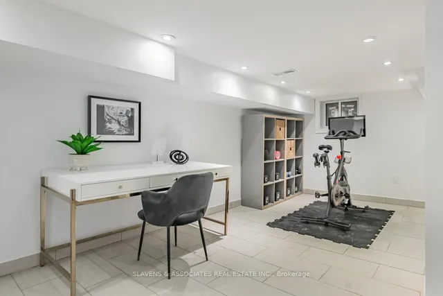 Additional image 33 of 24 Belgravia Ave