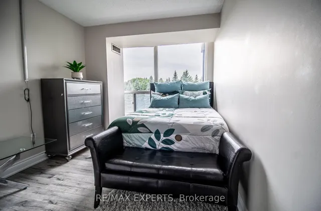 Additional image 20 of 10 Laurelcrest St Unit 412