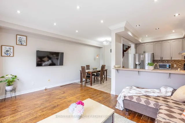 Additional image 9 of 73 Pendulum Circ