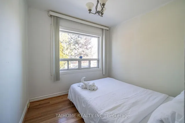 Additional image 20 of 92 Earlton Rd