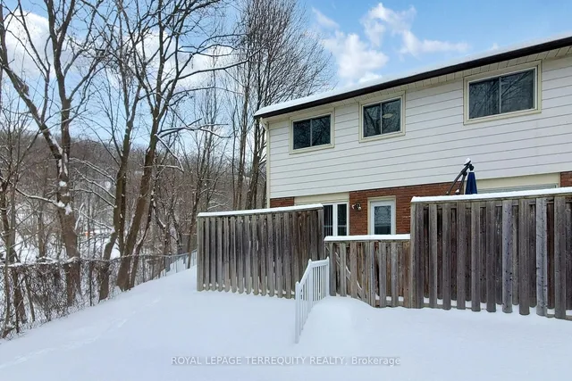 Additional image 22 of 16 Bond St Unit G