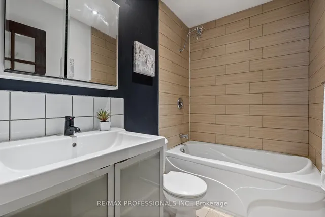 Additional image 11 of 179 Marion St