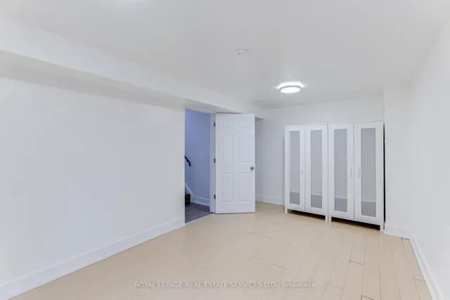 Additional image 28 of 4 Bradbrook Rd Unit 2