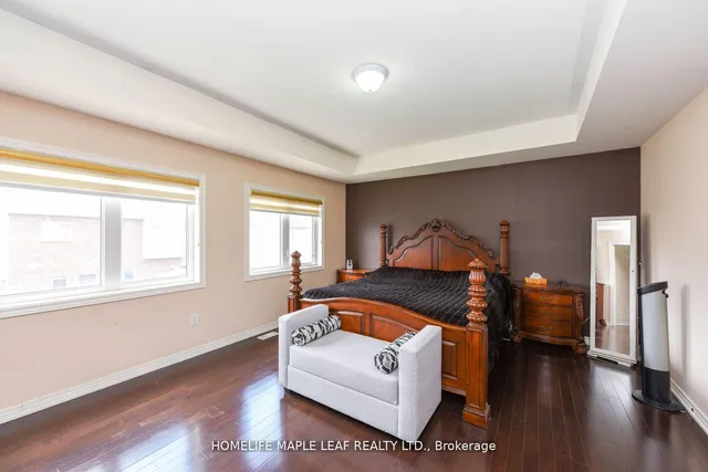 Additional image 29 of 84 Latania Blvd