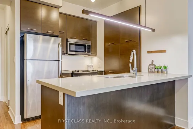 Additional image 10 of 26 Norton Ave Unit PH10