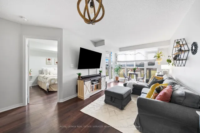 Additional image 3 of 35 Bastion St Unit 825