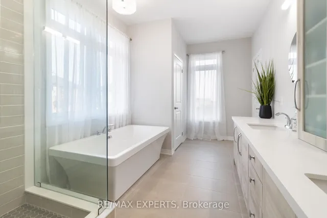 Additional image 39 of 12 Moorcroft Pl