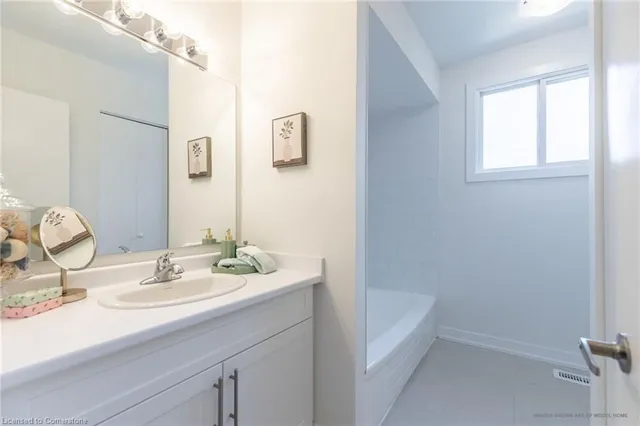 Additional image 19 of 88 Tunbridge Cres Unit 8