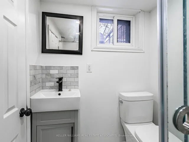 Additional image 40 of 39 Madison Ave